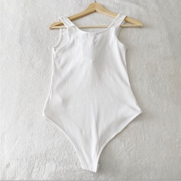 White Ribbed Lace Up Neck Bodysuit - Picture 5 of 7
